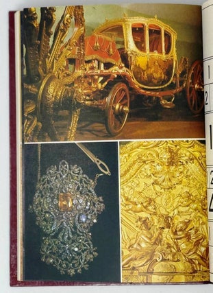 The Armoury Chamber. A guidebook for the tourist