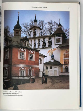 Gold in Azure: One Thousand Years of Russian Architecture